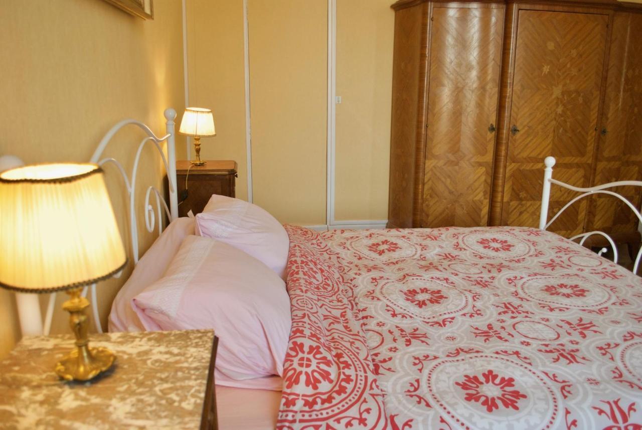Bed and Breakfast YXIE - Manoir des Arts à Villeblevin Extérieur photo