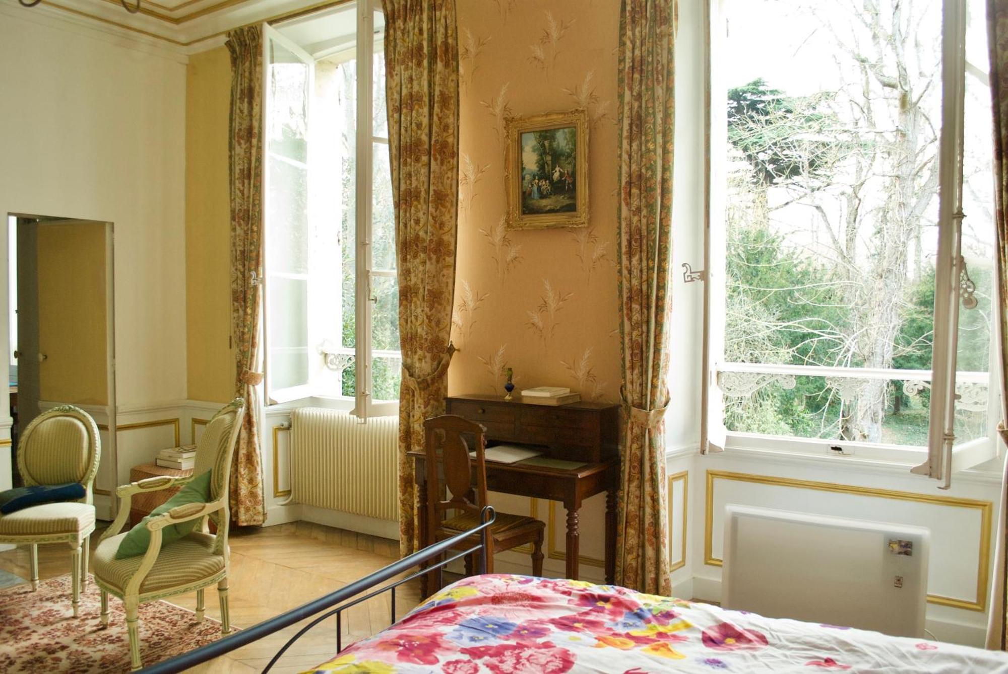 Bed and Breakfast YXIE - Manoir des Arts à Villeblevin Chambre photo